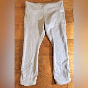 Nike Dri-Fit Reflective Crop Leggings Silver Sz. Large EUC